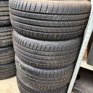 4 Pneus été 225/40R18
